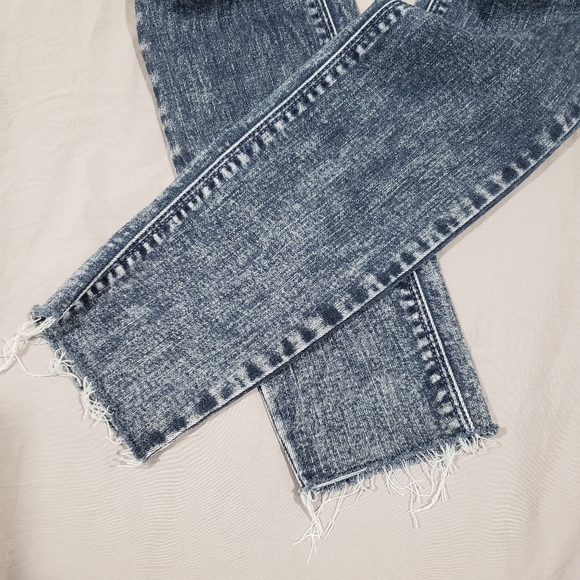 Fashion Nova Acid Wash Button-Fly High Rise Skinny Jeans Size 1 - Picture 5 of 11